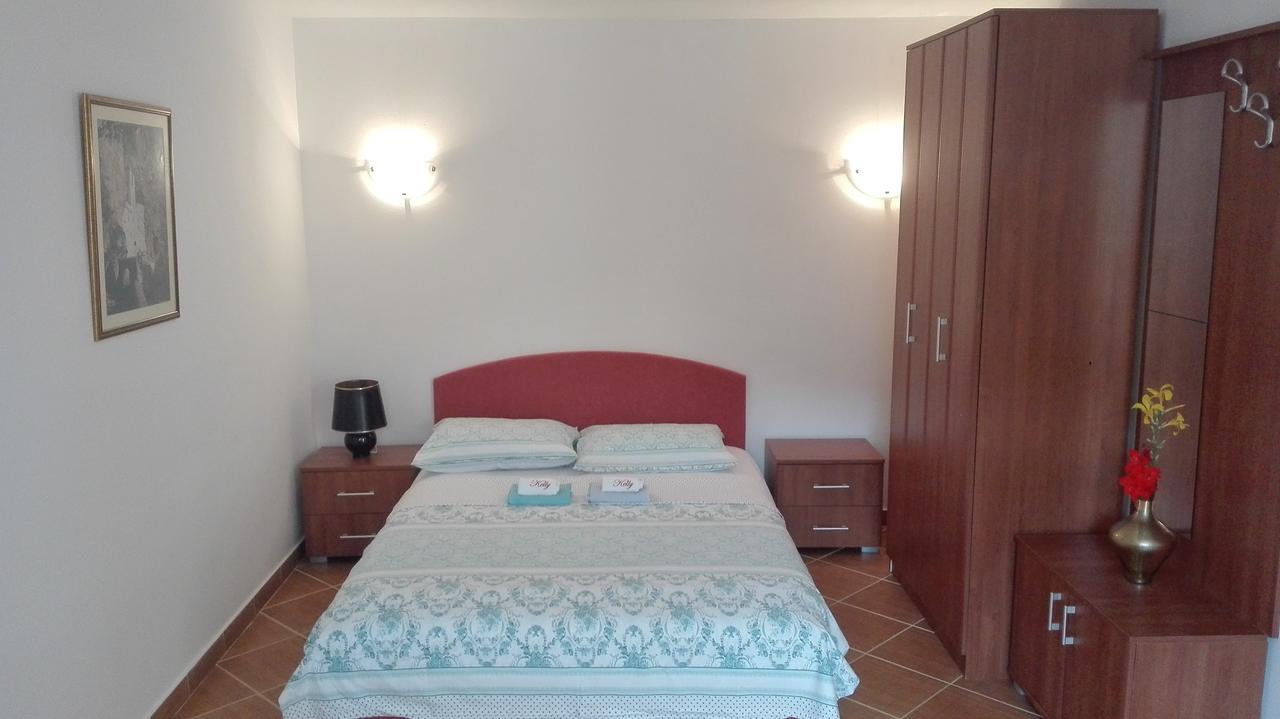Kotor Kelly Apartments Esterno foto